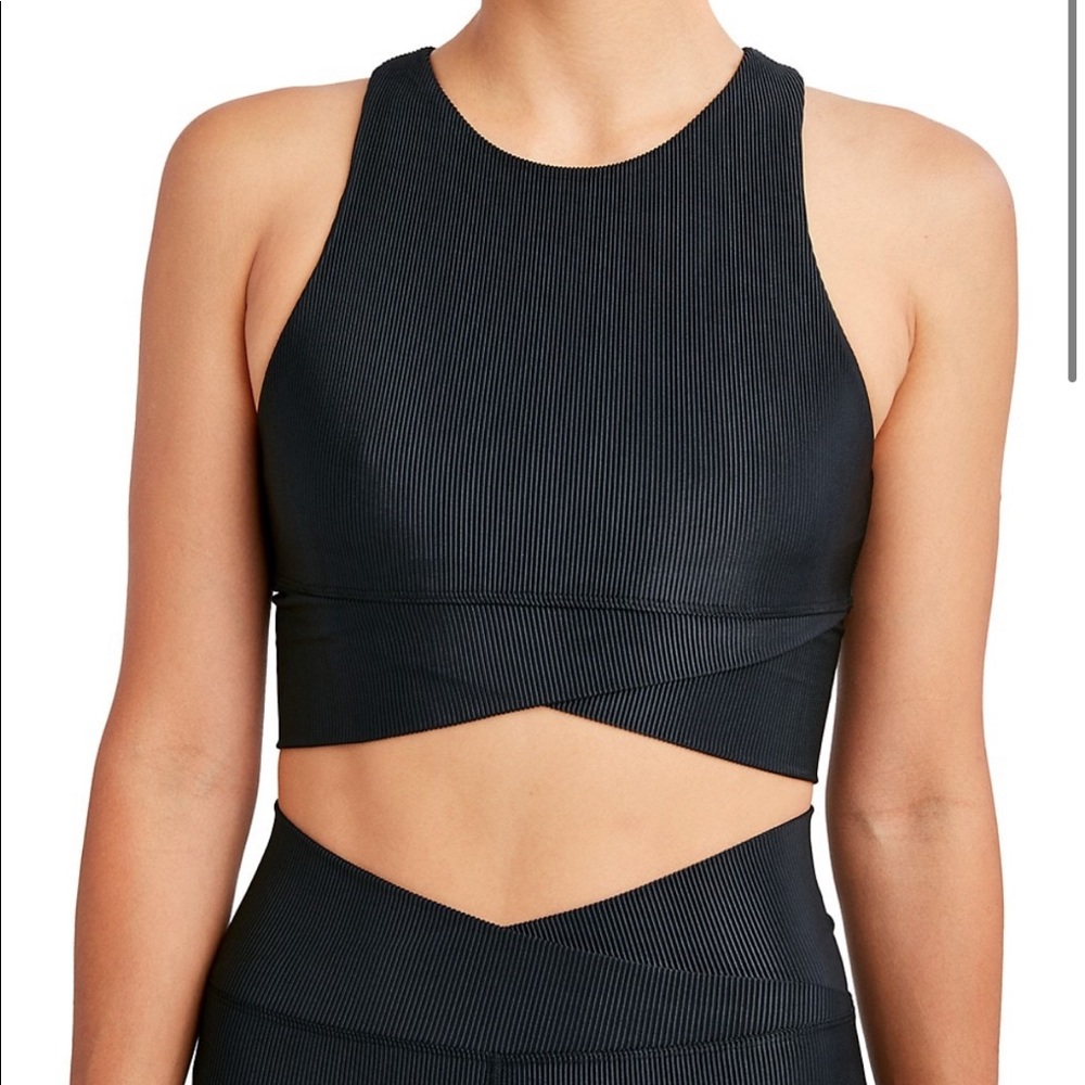 NWT Tulip-Hem Racerback Sports Bra Size Medium - Picture 1 of 4